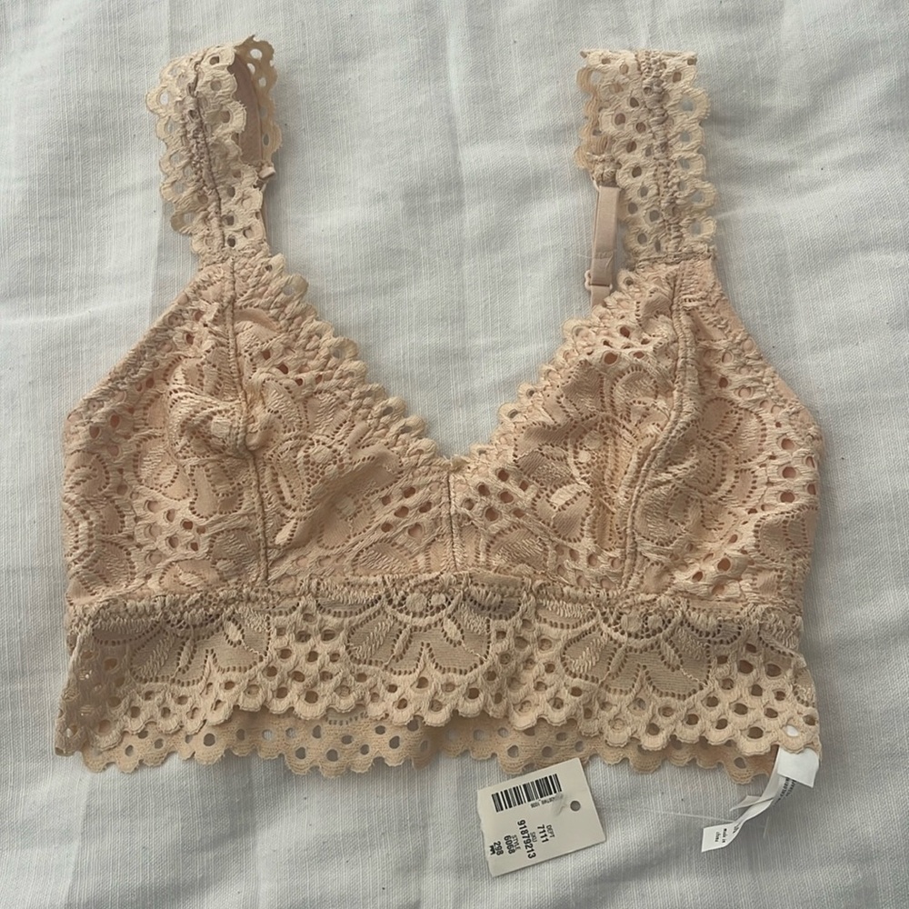 NWT Aeropostale Aero Everyday Lace Bralette